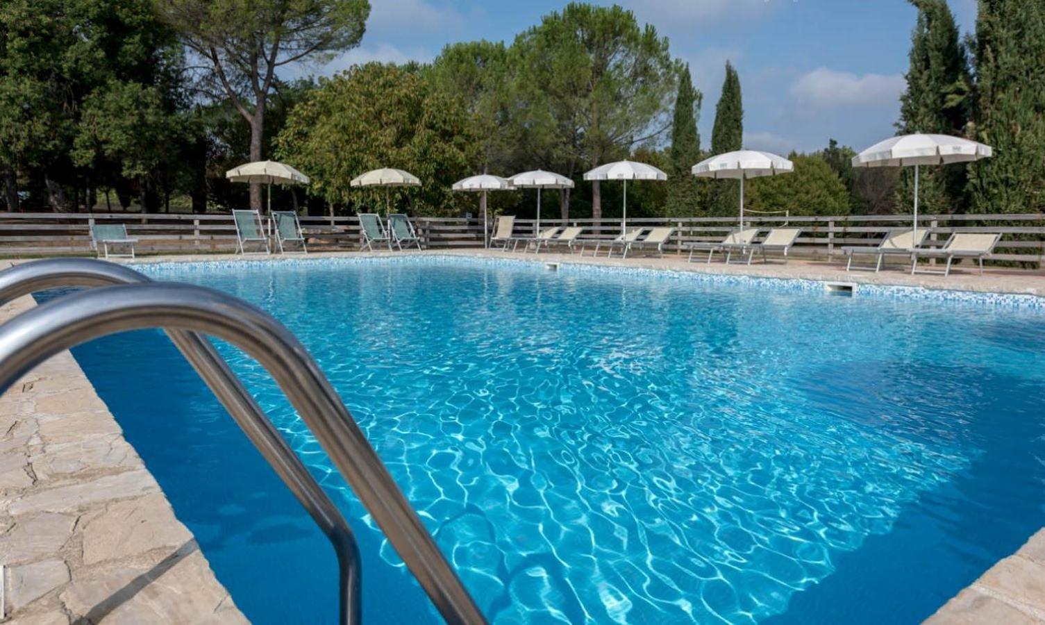 Fattoria Agriturismo Nerbona Casole dʼElsa Εξωτερικό φωτογραφία